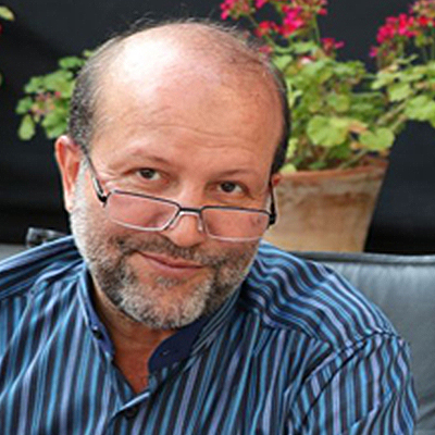 پرویز اسکندرپور: نقش های ضریح و درب های حرمین مطهر بیان موضوع دارند