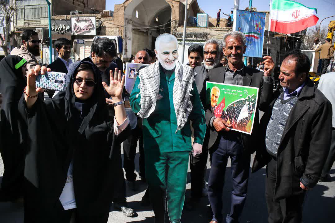 اثر هنرمند یزدی برگزیده جشنواره «سرو روان» شد